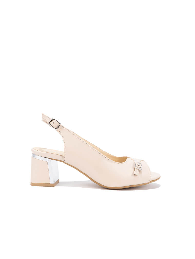 Sandales à talon carré